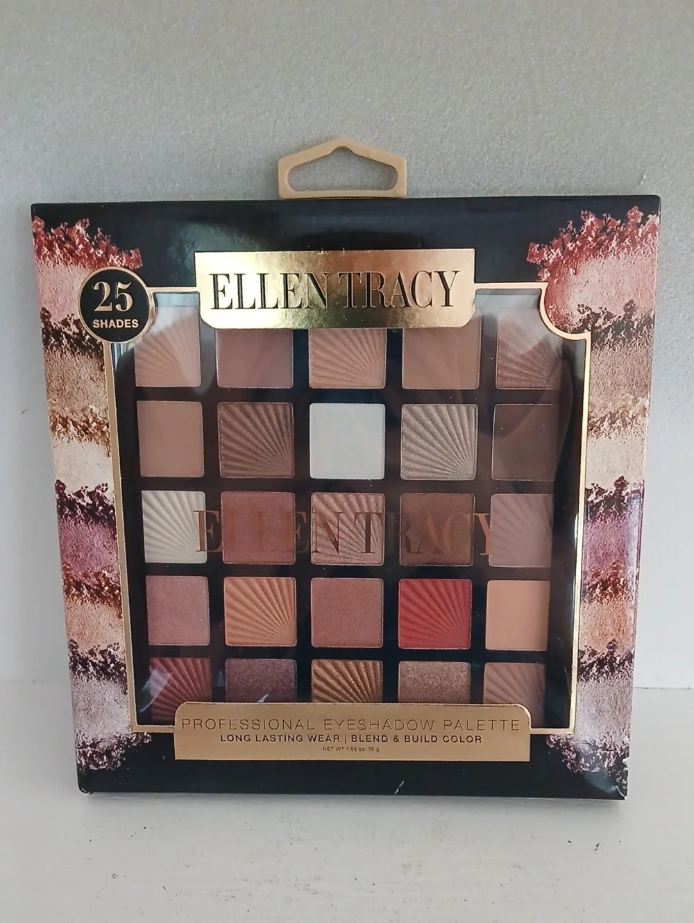 Ellen Tracy 25-Shade Warm Neutral Eyeshadow Palette
